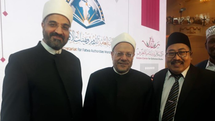 Gus Fahrur bersama Mufti Negara Mesir Prof Dr Syauqi Ibrahim Allam dan Sekretaris Majelis Fatwa Darul Ifta Mesir Dr Amru Wardani