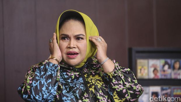 Hetty Koes Endang sukses mengantongi rekor MURI 