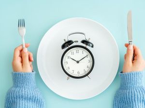 Hati-hati, Studi Baru Temukan Risiko Gangguan Kesuburan di Diet Intermittent Fasting