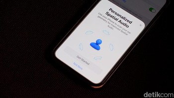 iPhone bisa memaksimalkan Spatial Audio. Foto: Adi Fida Rahman/detikINET