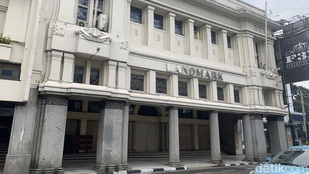 Jejak bioskop legedaris di Kota Bandung.