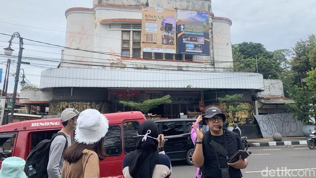 Jejak bioskop legedaris di Kota Bandung.