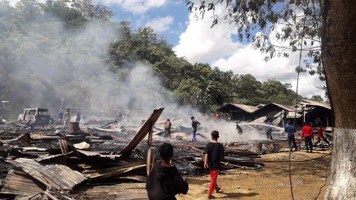 Kebakaran 13 rumah pemilik pemulung di TPA Puuwatu, Kendari (Dok. Istimewa).