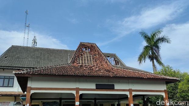 Kondisi Kalurahan Tirtorahayu, Galur, Kulon Progo, pasca-diterjang hujan dan angin kencang, Kamis (9/6/2022).