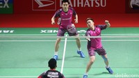 Gim pertama dengan skor 25-27.