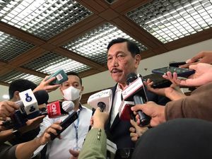 5 Kabar Luhut dari Singapura Lewat Pesan Suara