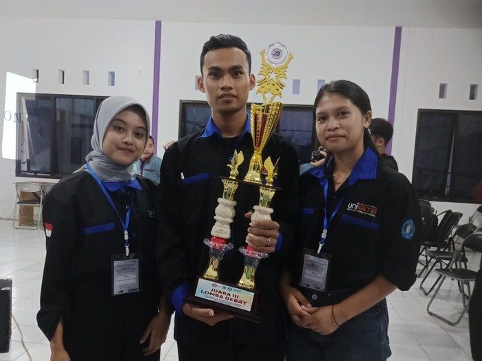 Mahasiswa Unikama Sabet Juara III Debat Se-Malang Raya