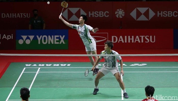 Melihat Perjuangan Kevin/Marcus Tembus 8 Besar Indonesia Masters 2022 Kevin Sanjaya Sukamuljo/Marcus Fernaldi Gideon lolos ke 8 besar Indonesia Masters 2022. Minions susah payah mengalahkan Supak Jomkoh/Kittinupong Kedren.