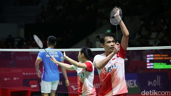 Menangi Perang Saudara, Rinov/Pitha ke 8 Besar Indonesia Masters
