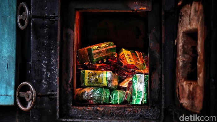 Penampakan 308,4 Kilogram Sabu yang Dimusnahkan BNN Jakarta Utara Badan Narkotika Nasional (BNN) Kota Jakarta Utara memusnahkan 308,4 kilogram narkotika jenis sabu. Selain itu, BNN juga memusnahkan 29.482 butir Pil Happy Five.