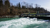 Putra Ridwan Kamil, Emmeril Khan Mumtadz (Eril), ditemukan di Bendungan Engehalde, Bern, Swiss. Beginilah sekilas keadaan di lokasi. Dalam situs rowing.ch disebutkan bahwa bendungan yang dibangun saat Perang Dunia itu diresmikan tanggal 1 November 1909. Lokasi Bendungan Engehalde berada di jalan Stauwehrsteg, Wehrweg, 3014 Bern, Switzerland. (Foto: Erw.in/SeniorBern.ch)