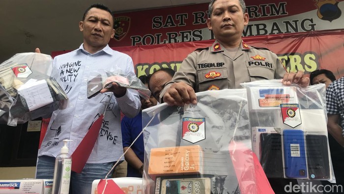 Polres Rembang jumpa pers kasus pencurian, Kamis (9/6/2022).