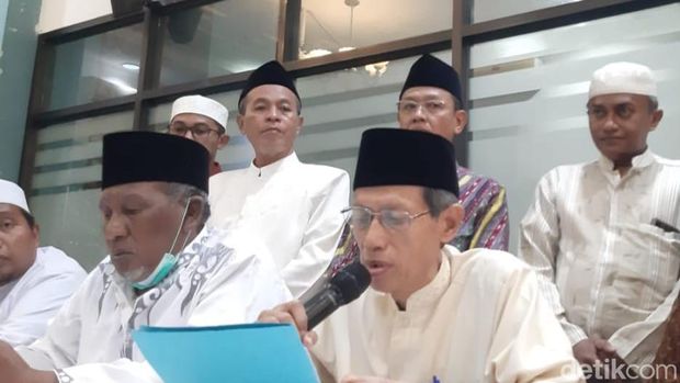 Pria yang menikahi domba di Gresik Pria yang menikahi domba di Gresik