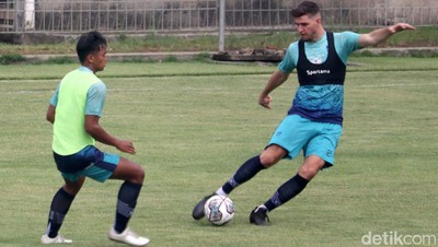 Intip Latihan Persib Bandung Jelang Laga Perdana Piala Presiden 2022