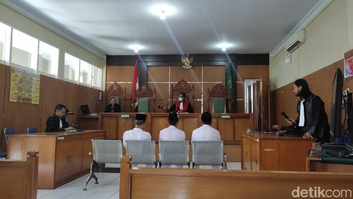 Sidang trio jenderal NII Garut.