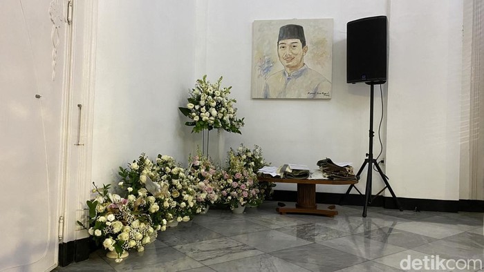 Pascajasad anak sulung Gubernur Jawa Barat Emmeril Khan Mumtaz ditemukan, suasana di Gedung Pakuan justru tampak sepi.