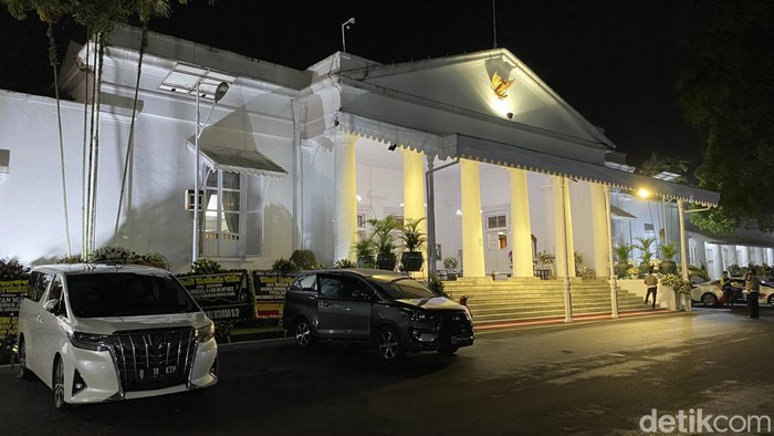 Suasana Gedung Pakuan Pasca Jasad Emil Ditemukan