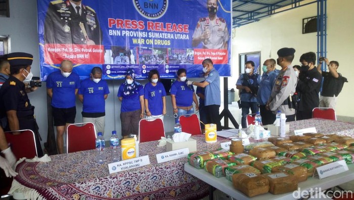 Suasana saat konferensi pers narkoba di kantor BNN Sumut