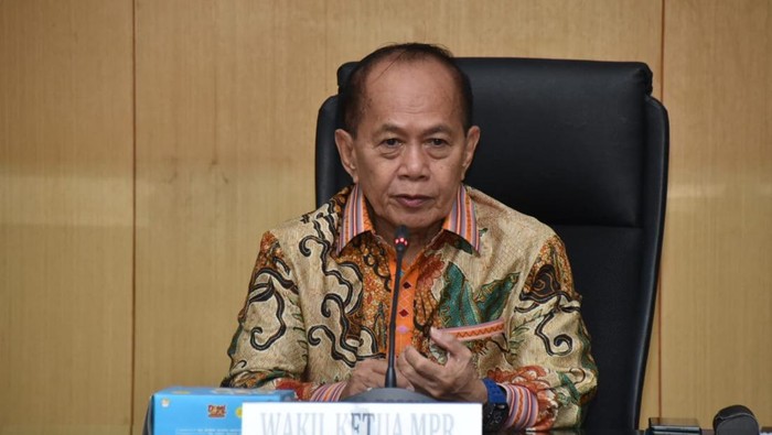 Wakil Ketua MPR RI Syarief Hasan menghadiri kuliah umum yang digelar Universitas Hasanuddin (Unhas). Kegiatan tersebut membahas rencana percepatan transfer teknologi antara UK dan Indonesia lewat kolaborasi riset interdisipliner.