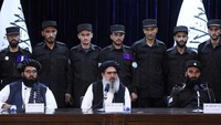 Penjabat Wakil Menteri Dalam Negeri Mawlawi Noor Jalal Jalali mengatakan pasukan polisi dengan seragam baru telah menjadi prioritas utama sejak mengambil alih. Pasukan polisi berseragam baru akan digunakan pertama kali di provinsi Kabul dan Kandahar.