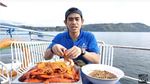 Doyan Pedas, Ini Momen Tanboy Kun saat Mukbang Mie Pedas Level Tinggi