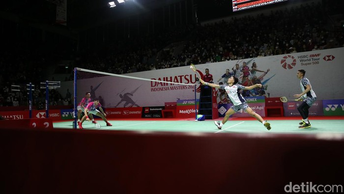 Top! Fajar/Rian Lolos Perempatfinal Indonesia Masters Babak 16 besar Indonesia Masters 2022 mempertemukan 'perang saudara', Pram/Yere vs Fajar/Rian. 'Fajri' akhirnya tembus perempatfinal via rubber game.