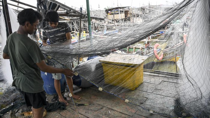 Waduh, Petani-Nelayan di Indonesia Terdampak Cuaca Buruk Dampak cuaca buruk terasa bagi para nelayan hingga petani di Indonesia. Cuaca buruk menyebabkan harga cabai di berbagai wilayah merangkak naik.
