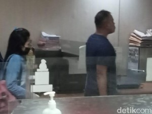 Wanita Pemilik 7 Janin Aborsi Membusuk di Kos-kosan Tiba di Makassar