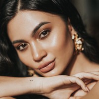 Ariel Tatum dikenal sebagai salah satu artis cantik dan juga berbakat. Pesonanya pun seringkali mencuri atensi, seperti dalam pemotretan terbaruunya yang satu ini. Foto: dok. Instagram/@arieltatum