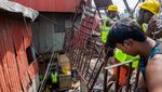 Bangunan Semi Permanen di India Ambruk, Belasan Warga Jadi Korban