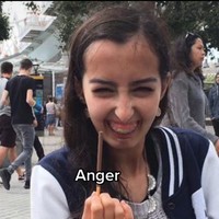 Setelah denial atau menolak mengakui apa yang terjadi pada dirinya, wanita tersebut mengatakan ia pernah dalam tahap marah. Foto: TikTok Claire Elizabeth