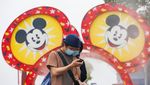 Disneyland Shanghai Kembali Buka, Tapi...