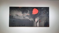 Karya seni bidang datar ini merupakan karya dari seniman kenamaan, Sunaryo. Berjudul Bloodmoon, karya ini merupakan hasil renungan Sunaryo mengenai ruang dan waktu.(Yasmin Nurfadila/detikTravel)