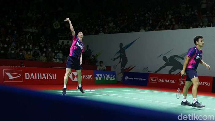 Gasak Ganda Malaysia, Kevin/Marcus ke Semifinal Kevin Sanjaya Sukamuljo/Marcus Fernaldi Gideon menjejak semifinal Indonesia Masters 2022. Minions mengalahkan Goh Sze Fei/Nur Izzuddin.