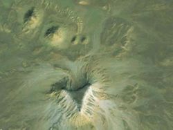 10 Penemuan Super Misterius di Google Earth