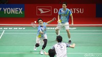 Gim ketiga, Kang Min Hyuk/Seo Seung Jae duluan unggul 3-0. Mereka langsung tancap gas.