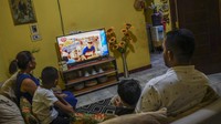Bahkan masyarakat Timor Leste yang fasih dalam berbahasa Indonesia pun memiliki kecenderungan untuk menyaksikan sinetron dari siaran televisi lokal milik Indonesia.