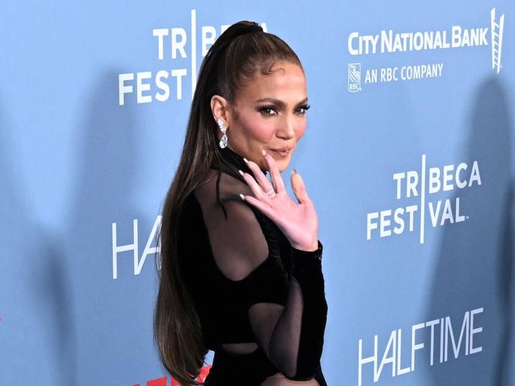 Jennifer Lopez Asuransi Bokong Rp 418 Miliar