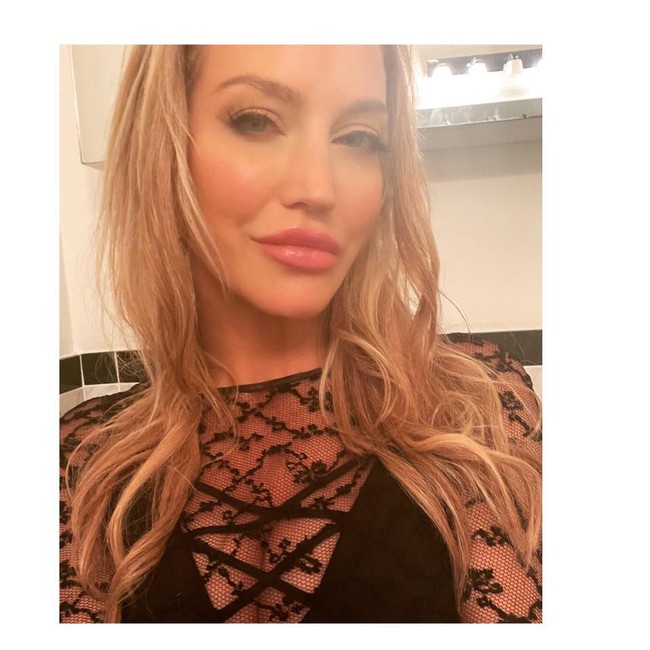 Setelah menyerahkan diri, terungkap jika Jocelyn ditahan karena kasus pencurian kurang dari $2.000 (208 jutaan). Foto: Facebok Jocelyn Laird