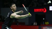 Setelah itu, Ginting seperti kesulitan menambah angka secara cepat sehingga Lee bisa mendekati sampai 12-14 sebelum menyamakan skor jadi 15-15.