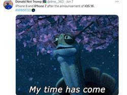 Meme Kemarahan dan Kesedihan Pengguna iPhone 7 Tak Dapat iOS 16