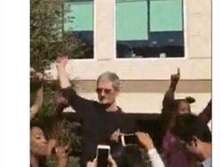 Meme Kemarahan dan Kesedihan Pengguna iPhone 7 Tak Dapat iOS 16