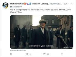 Meme Kemarahan dan Kesedihan Pengguna iPhone 7 Tak Dapat iOS 16