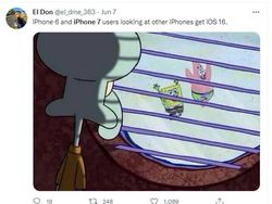 Meme Kemarahan dan Kesedihan Pengguna iPhone 7 Tak Dapat iOS 16
