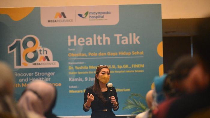 PT. Asuransi Umum Mega bersama Mayapada menggelar diskusi bertema “Obesitas, Pola dan Gaya Hidup Sehat”. Begini keseruannya.
