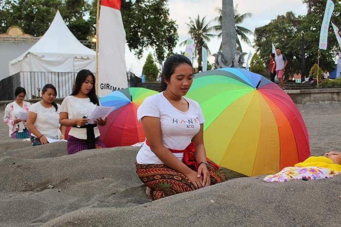Pantai Giri Emas, Desa Giri Emas, Kecamatan Sawan, Kabupaten Buleleng