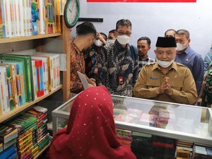 55 Tempat Usaha Terbakar di Bululawang Direnovasi Bank Jatim