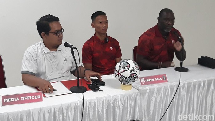 Pelatih Persis Solo Jacksen F Tiago