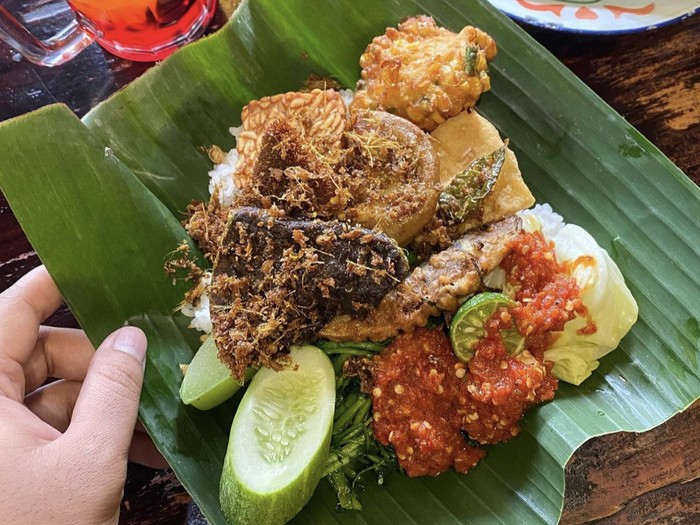 Puedes Nendang! 5 Sego Sambel yang Terkenal Enak di Malang