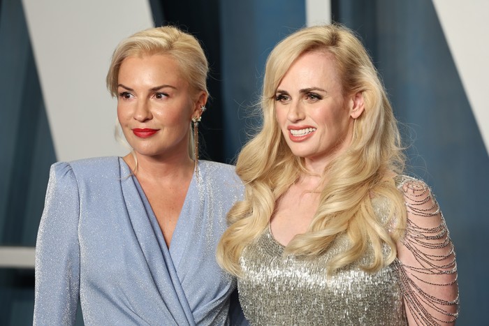 Rebel Wilson dan Romana Agruma Rebel Wilson dan Romana Agruma